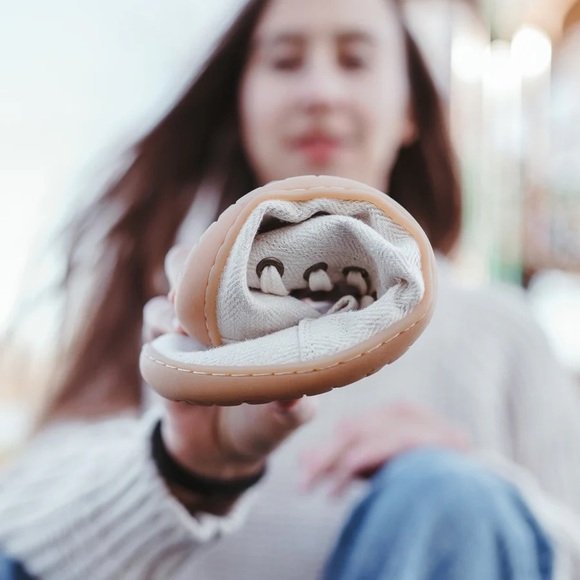 Women’s barefoot Mukishoe sneakers size 39 - Picture 2 of 4